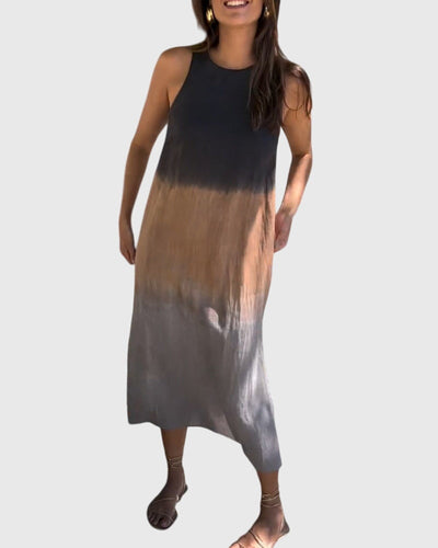 Sleeveless dress with a gradient