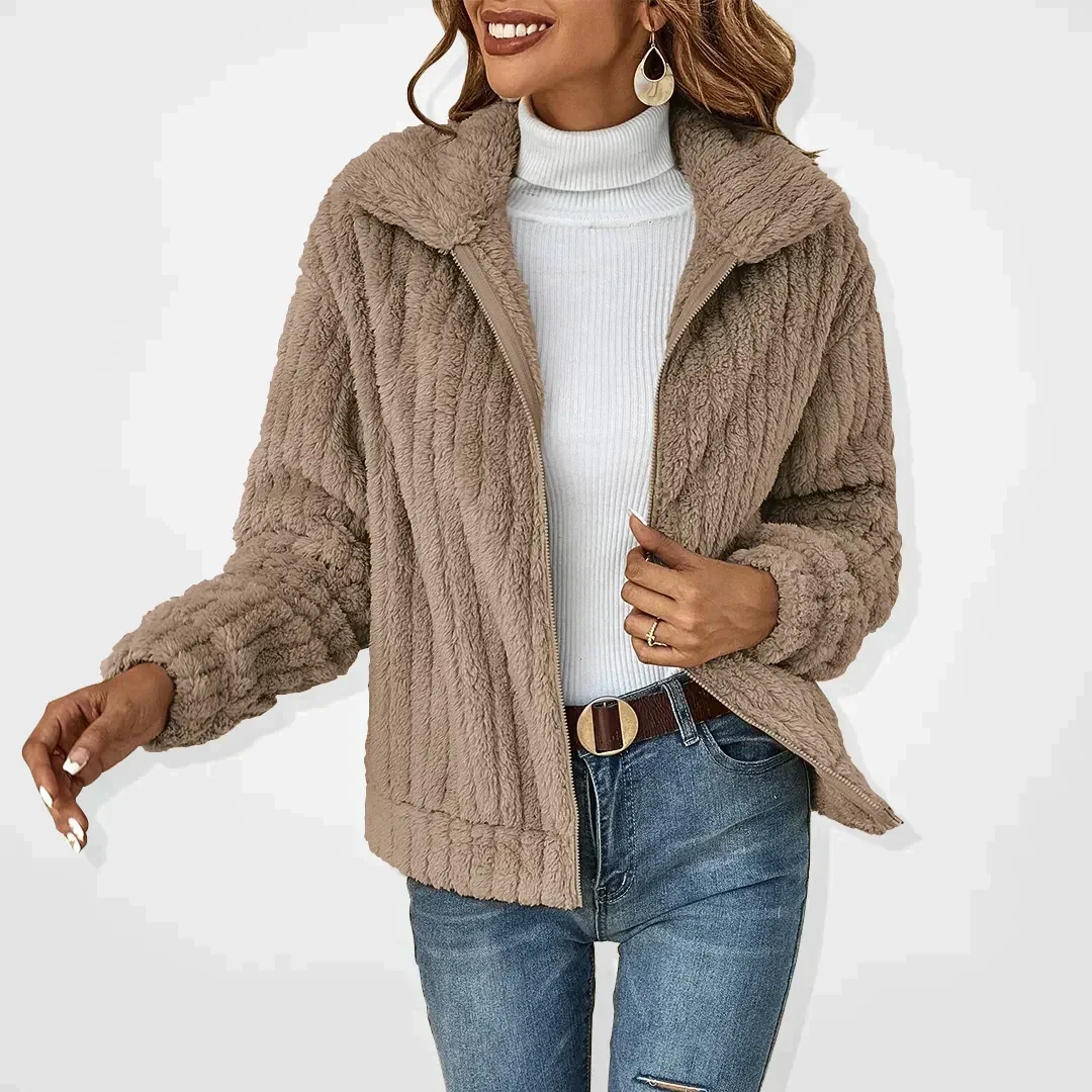 CC™ |  Cardigan élégant en Peluche