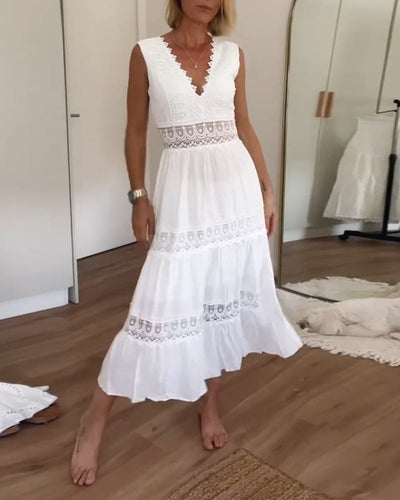 Jessica™ | Elegant Lace Dress with V-Neck