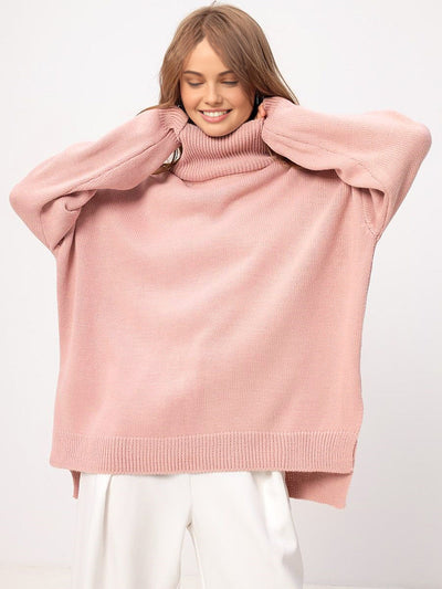 Dina - Turtleneck jumper with oversize slit