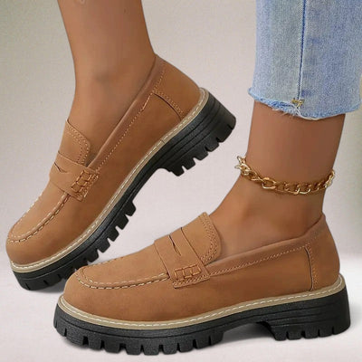 Amance™ – Mocassins en daim intemporels