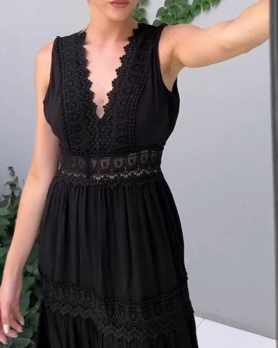 Jessica™ | Elegant Lace Dress with V-Neck
