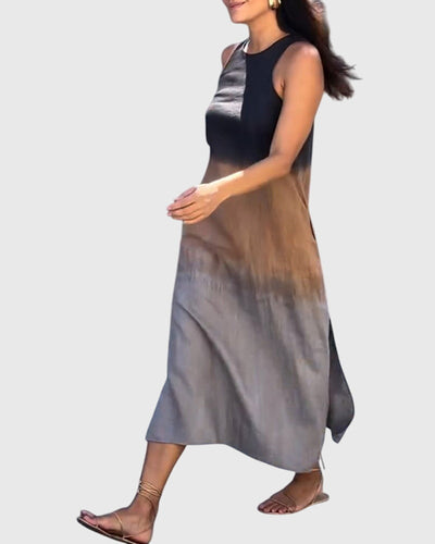 Sleeveless dress with a gradient